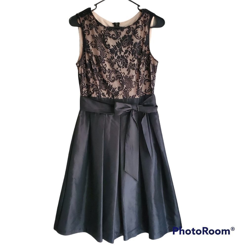 Sangria Black Lace Cocktail Dress Size 6